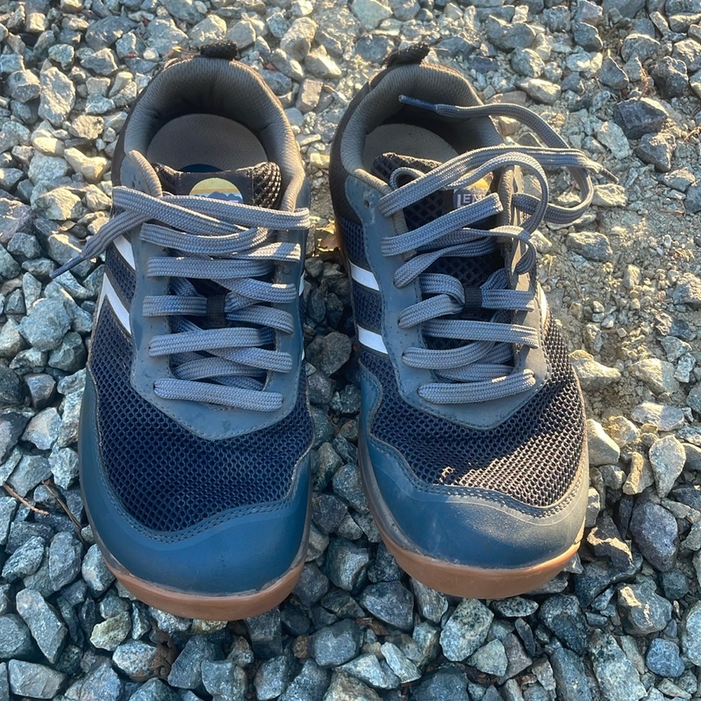 fit is on the small side of 8.5